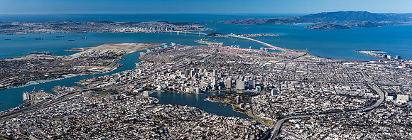 Aerial panoramic view of the city of Oakland