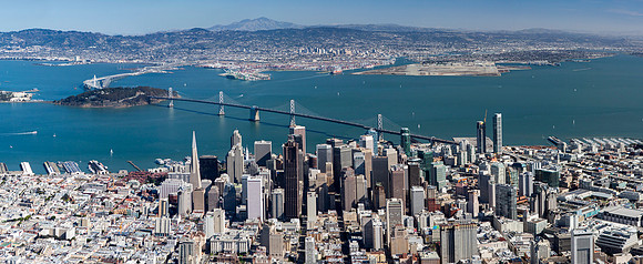 Aerial photograph of San Francisco including the new Sales Forces Tower