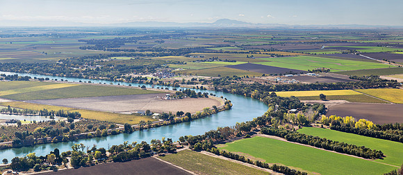 11032015 panoramic - Sacramento River Fall Colors.jpg
