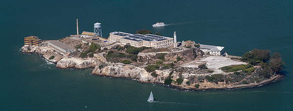 09272013 panoramic - Alcatraz Island - San Francisco Bay.jpg