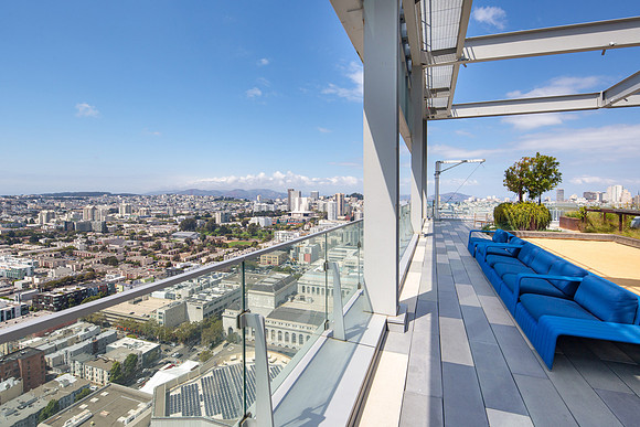 100 Van Ness Ave_Roof_Q5A8757