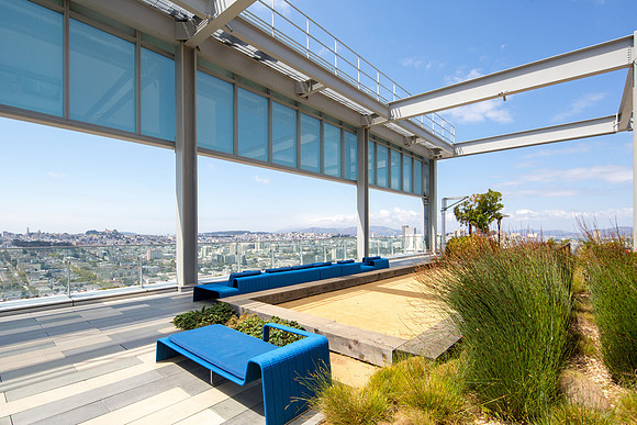 100 Van Ness Ave_Roof_Q5A8750