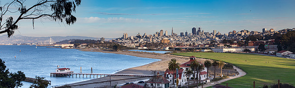 10122016 panoramic - Chrissy Field - San Francisco